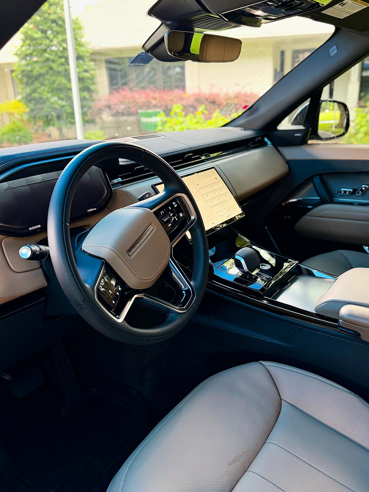GOLD Interior Detail